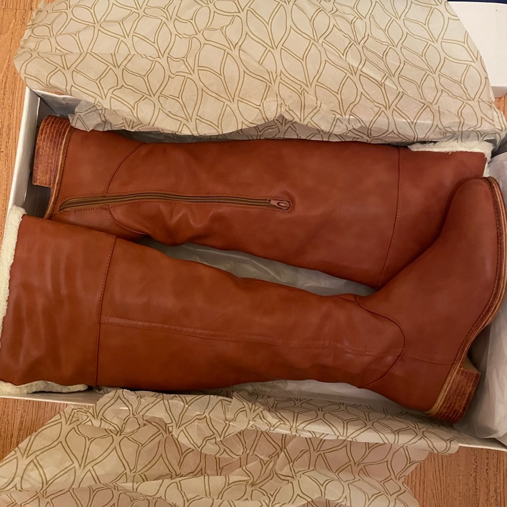Over the knee high Cognac Vegan Boots with fur inside - Picture 2 of 5